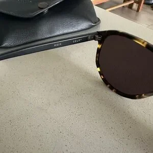 KREWE | Accessories | Krewe Court Sunglasses | Poshmark display picture 1